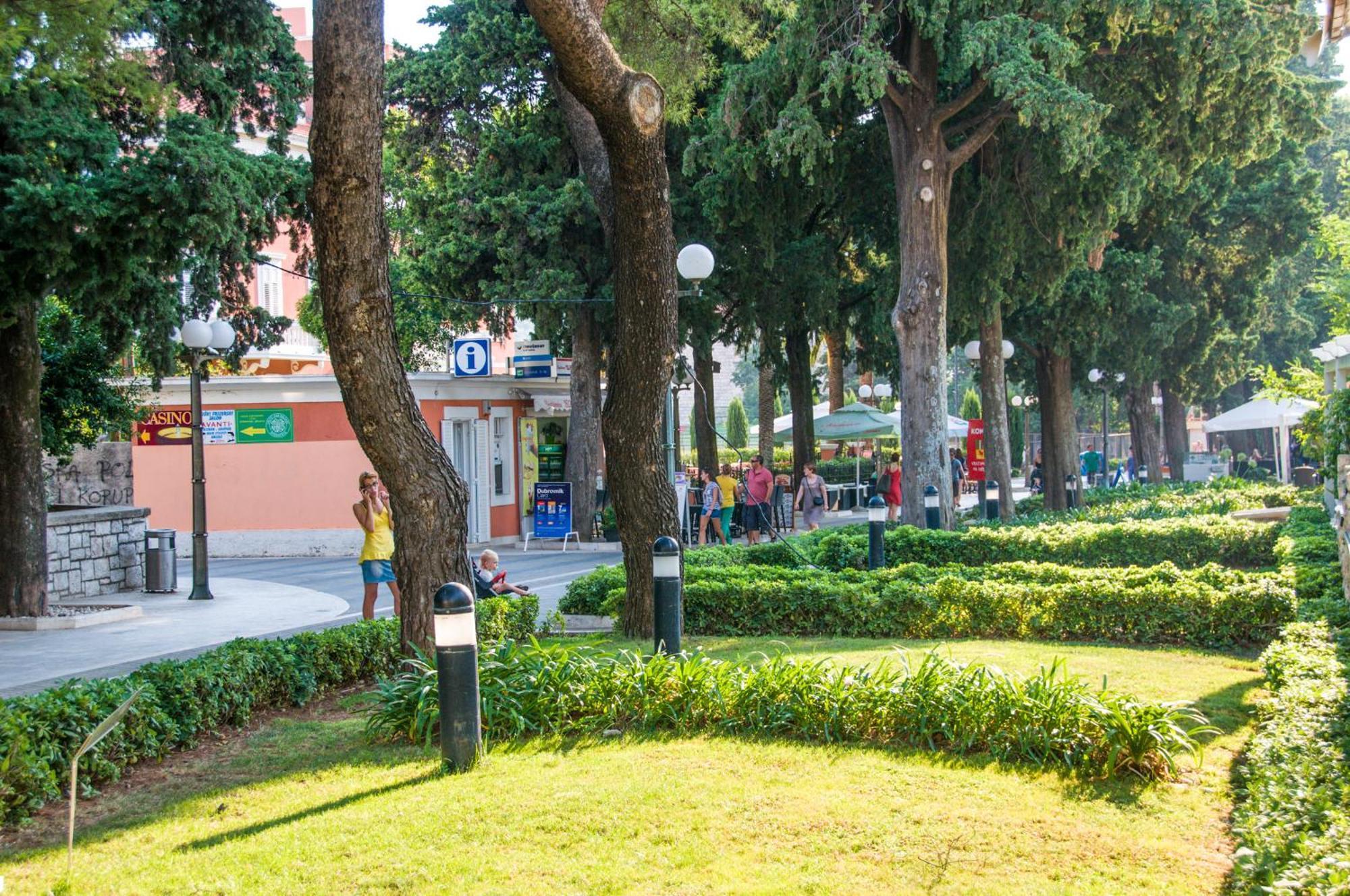 Avenue